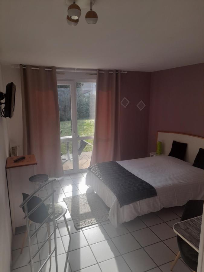 De L'ile D'amour Hotel Langeac